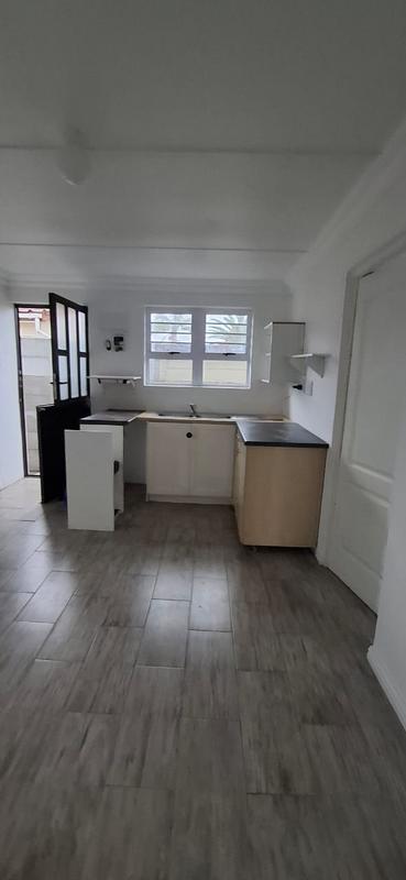 To Let 2 Bedroom Property for Rent in Goodwood Central Western Cape